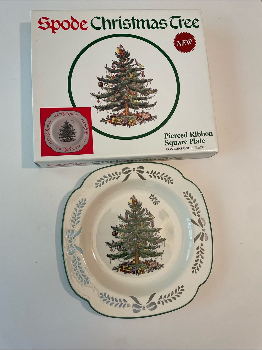 Spode Christmas Tree Square Plate with Green Trim